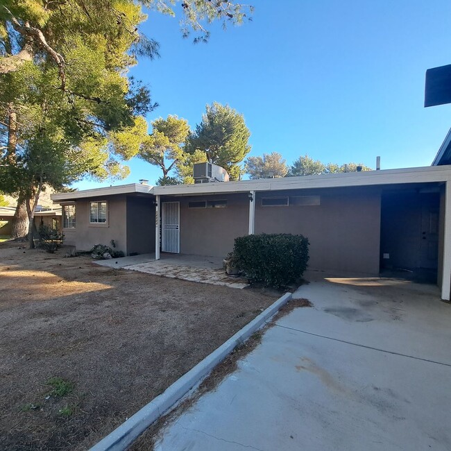 54844 El Prado Trail