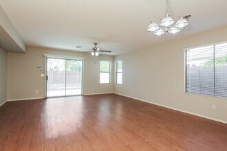 372 S 151st Ave in Goodyear, AZ - Building Photo - Building Photo