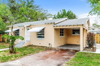 195 E 28th St in West Palm Beach, FL - Foto de edificio - Building Photo