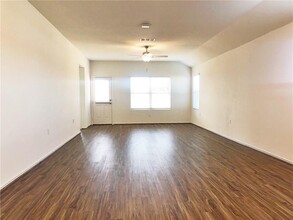 11824 Eragon Dr in Austin, TX - Building Photo - Building Photo