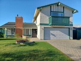 8153 Merion Dr in Newark, CA - Building Photo