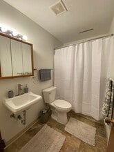 1608 Hillside Dr NW in Cedar Rapids, IA - Building Photo - Building Photo