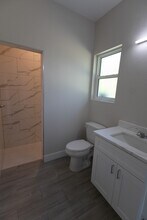 281 Sunflower St in Port Charlotte, FL - Building Photo - Building Photo