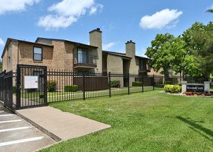 Wooded Creek in Desoto, TX - Building Photo - Building Photo