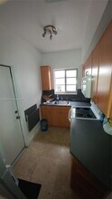 1341 Meridian Ave in Miami Beach, FL - Building Photo - Building Photo