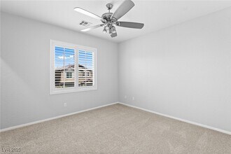 10073 White Mulberry Dr in Las Vegas, NV - Foto de edificio - Building Photo
