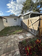 1203 1/2 17th St N in St. Petersburg, FL - Building Photo - Building Photo