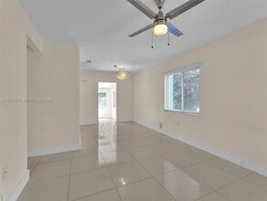 6510 SW 63rd Ct in South Miami, FL - Building Photo - Building Photo