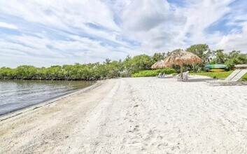 1100 Scotia Dr in Hypoluxo, FL - Building Photo - Building Photo