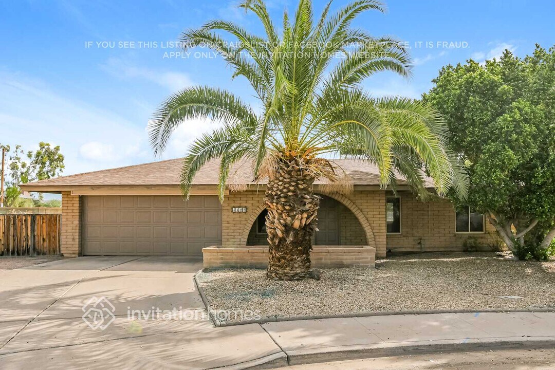 2351 S Canton in Mesa, AZ - Building Photo