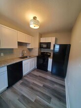 304 S Hydraulic Ave in Wichita, KS - Building Photo - Building Photo
