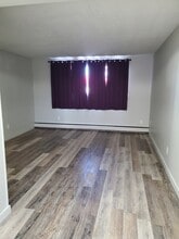 11010 82 St NW, Unit White Ridge in Edmonton, AB - Building Photo - Building Photo