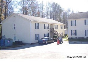 Governor's Place Apartments in Albertville, AL - Building Photo - Building Photo