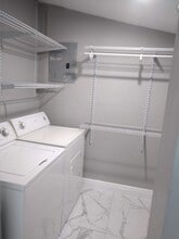 3501 NW 209th Ter in Miami Gardens, FL - Foto de edificio - Building Photo