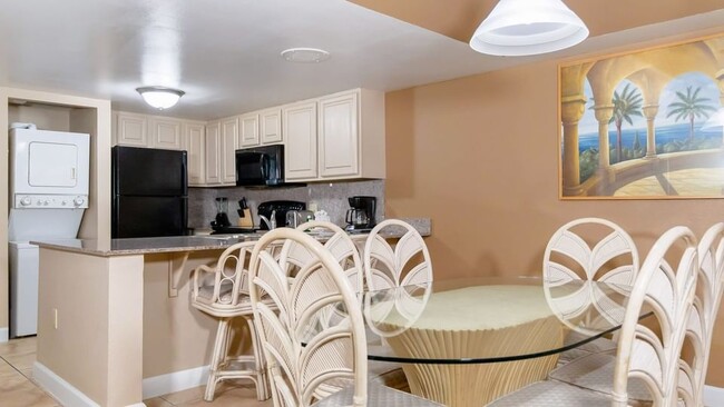 2791 N Poinciana Blvd, Unit 2BC in Kissimmee, FL - Foto de edificio - Building Photo