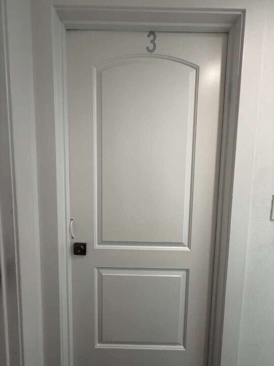 2855 1/2 Cincinnati St in Los Angeles, CA - Building Photo