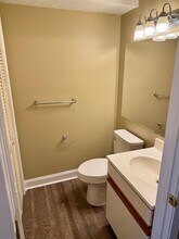 2305 Adams Ave, Unit 5 in Huntington, WV - Foto de edificio - Building Photo