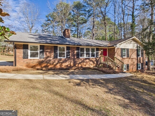 1140 Woodlands Rd in Watkinsville, GA - Foto de edificio - Building Photo