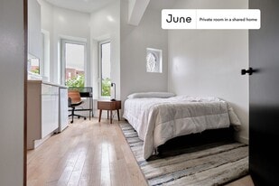Room in Shared 4 bed/4 bath home in Brooklyn, NY - Building Photo