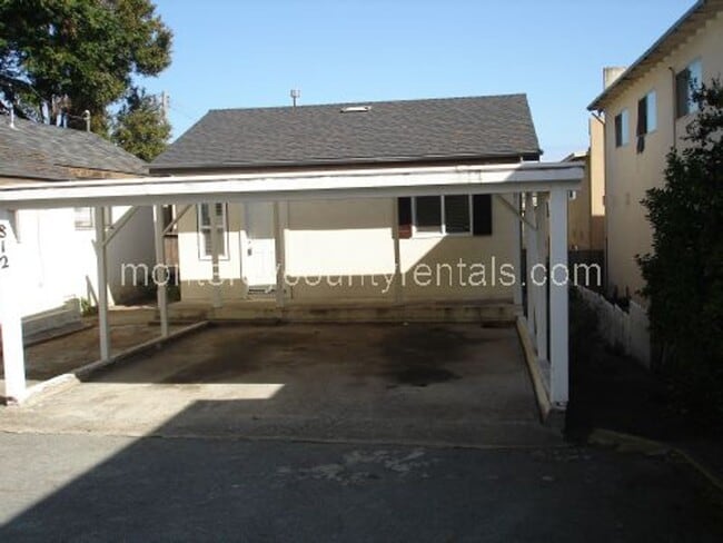 property at 812-814 Laine St