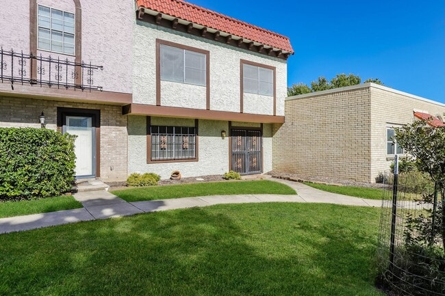 6850 Crown Ridge in San Antonio, TX - Building Photo - Building Photo