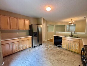 7 Thorton Ct in Durham, NC - Building Photo - Building Photo