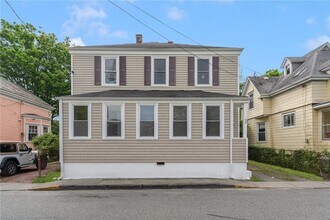 53 Warner St in Newport, RI - Building Photo - Building Photo