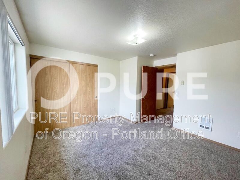 2619 SE 125th Ave in Portland, OR - Building Photo