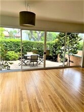 1000 San Pasqual St, Unit E in Pasadena, CA - Building Photo - Building Photo