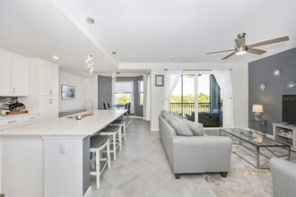 12240 Wellen Golf St, Unit 207 in Venice, FL - Building Photo - Building Photo