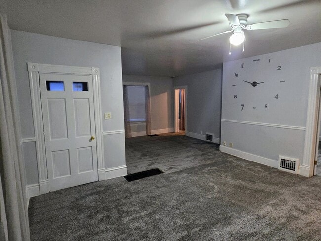 1340 Chatham St, Unit Lower in Racine, WI - Foto de edificio - Building Photo