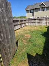 1721 Hideaway Ct-Unit -1 in Mckinleyville, CA - Building Photo - Building Photo