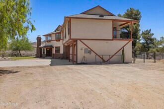 13620 Pales Rd in Agua Dulce, CA - Building Photo - Building Photo