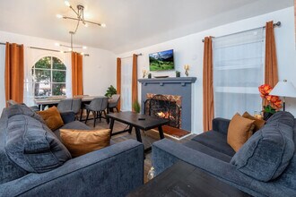 1427 S Shenandoah St-Unit -ID1042777P in Los Angeles, CA - Foto de edificio - Building Photo