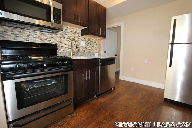 2969 Washington St in Boston, MA - Foto de edificio - Building Photo