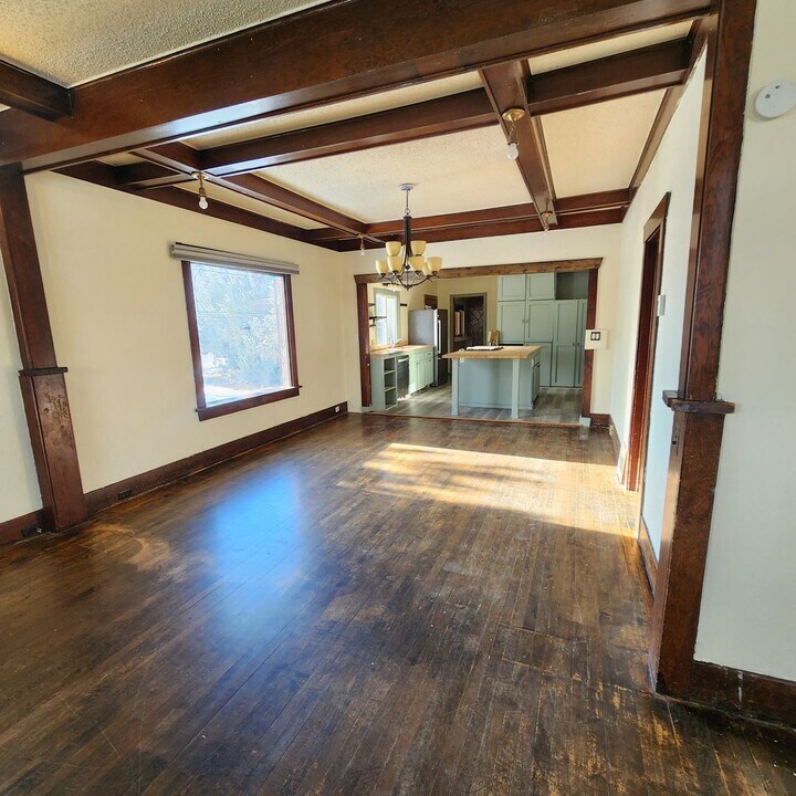 2039 S Arizona St in Butte, MT - Building Photo