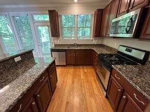 242 Ashton Hall Ln in Raleigh, NC - Building Photo - Building Photo