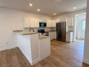 908 Mount Rose Ave in York, PA - Building Photo - Building Photo