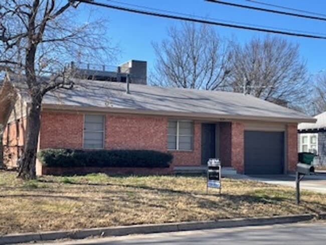 property at 626 N Ollie Ave