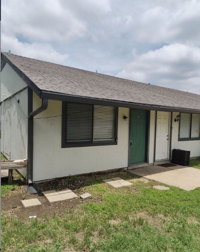 property at 2609 Ektom Dr