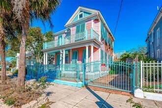 2006 Rosenberg St in Galveston, TX - Building Photo - Building Photo