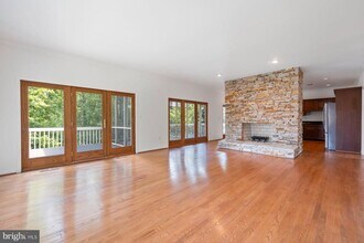 370 S River Landing Rd in Edgewater, MD - Building Photo - Building Photo