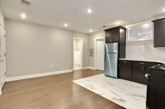 2866 John F. Kennedy Blvd in Jersey City, NJ - Building Photo - Building Photo
