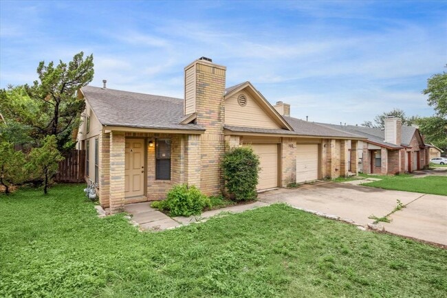 702 Rollingway Dr in Round Rock, TX - Building Photo - Building Photo