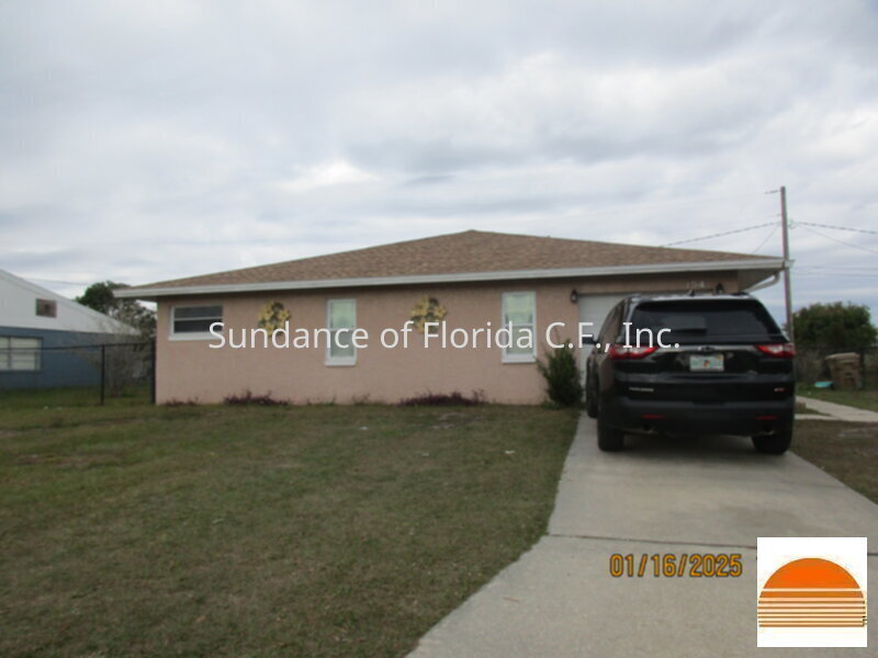 154 Tulip Way in Kissimmee, FL - Building Photo