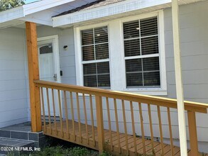 6660 Oriole Ave in Jacksonville, FL - Building Photo - Building Photo