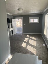 16927 Hillsboro Rd in Cleveland, OH - Building Photo - Building Photo