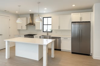 243 N West St, Unit 201 in Naperville, IL - Building Photo - Building Photo