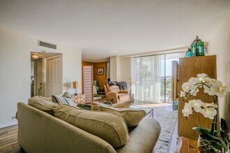 1200 Marine Way in North Palm Beach, FL - Building Photo - Building Photo