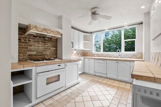 62 Brooksdale Rd in Boston, MA - Foto de edificio - Building Photo